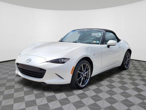 Snowflake White Pearl Mica 2019 Mazda MX-5 Miata Grand Touring