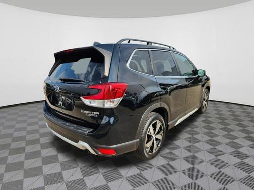 Crystal Black Silica 2020 Subaru Forester Touring