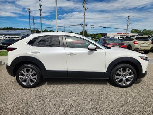Snowflake White Pearl Mica 2023 Mazda CX-30 2.5 S Preferred Package
