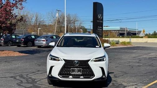 2026 Lexus NX 450h+ Luxury