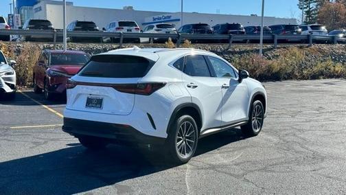2026 Lexus NX 450h+ Luxury