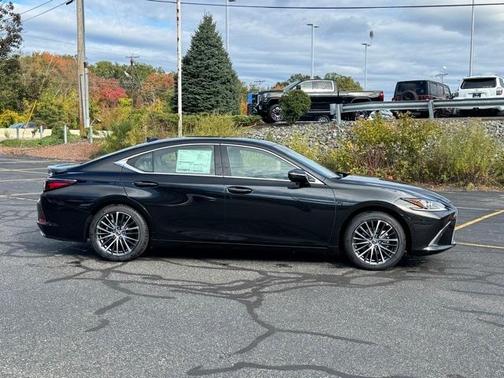 2025 Lexus ES 350 Base