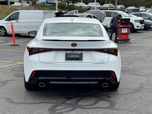 2024 Lexus IS 350 