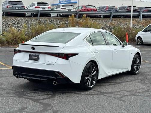 2024 Lexus IS 350 