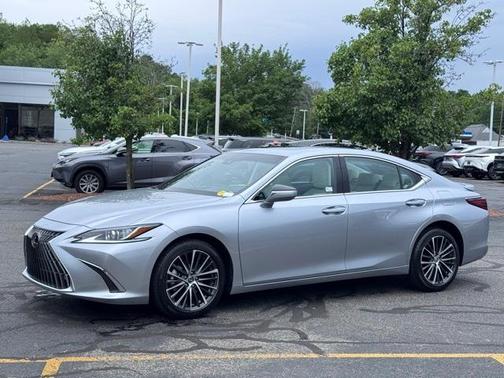 2022 Lexus ES 250 Luxury