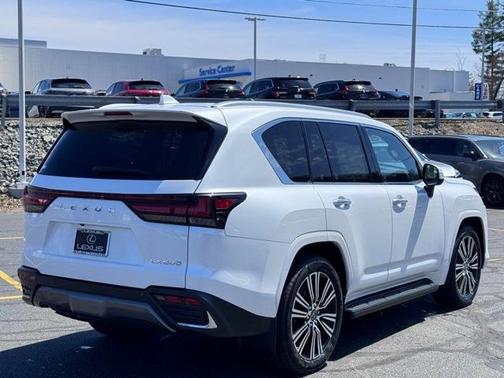 2025 Lexus LX 600 Luxury