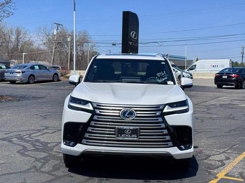 2025 Lexus LX 600 Luxury