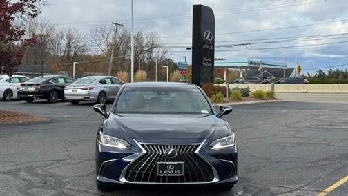 2025 Lexus ES 350 Base