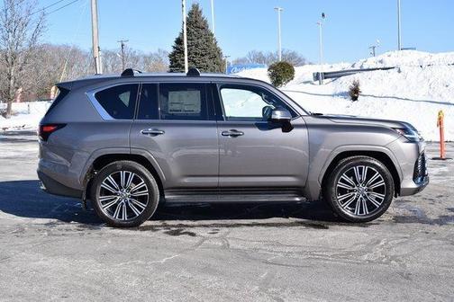 2026 Lexus LX 700h Luxury