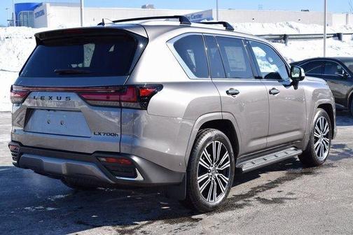 2026 Lexus LX 700h Luxury