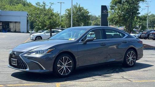 Cloudburst Gray 2025 Lexus ES 300h Base
