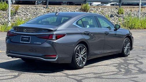 Cloudburst Gray 2025 Lexus ES 300h Base