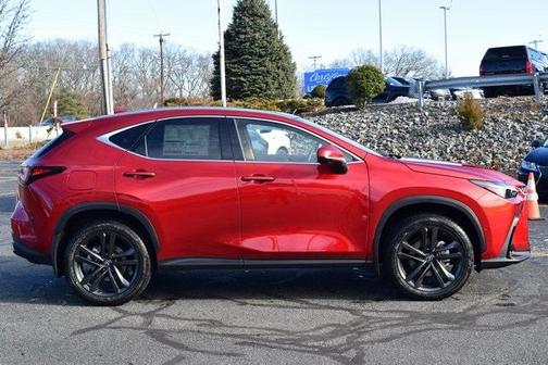 2026 Lexus NX 450h+ Luxury