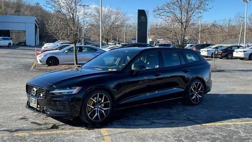 2022 Volvo V60 Recharge Plug-In Hybrid T8 Polestar Engineered