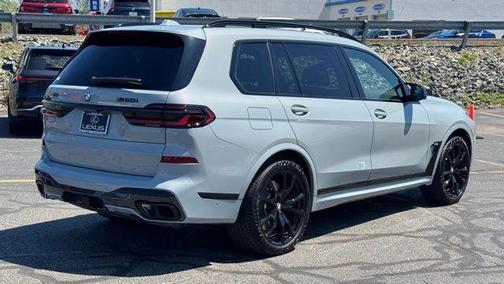 Brooklyn Gray Metallic 2025 BMW X7 M60i