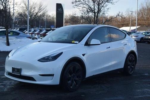 2025 Tesla Model Y Long Range