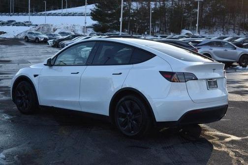 2025 Tesla Model Y Long Range