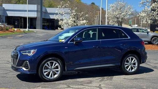 Navarra Blue Metallic 2021 Audi Q3 45 S line Premium