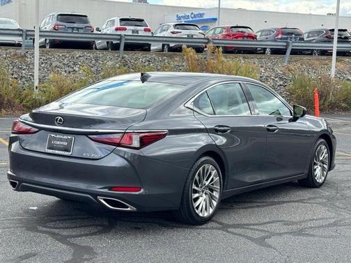 2023 Lexus ES 350 Luxury