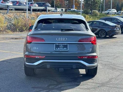 2024 Audi Q5 45 S line quattro Premium