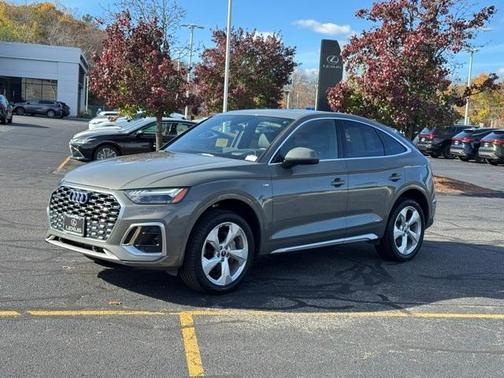 2024 Audi Q5 45 S line quattro Premium