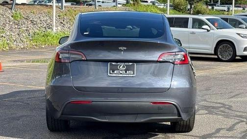 Midnight Silver Metallic 2023 Tesla Model Y Long Range