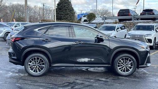 2026 Lexus NX 450h+ Luxury