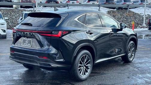 2026 Lexus NX 450h+ Luxury