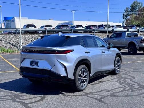 2025 Lexus RZ 450e Premium