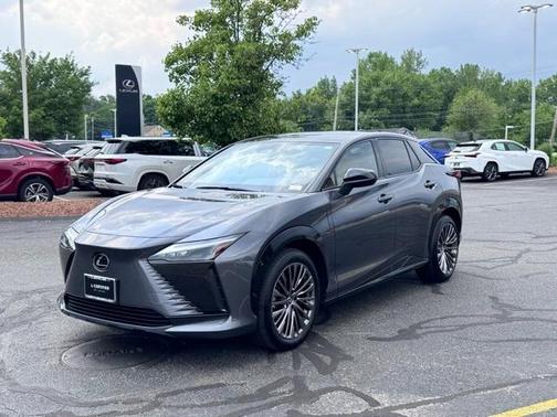 2023 Lexus RZ 450e Luxury