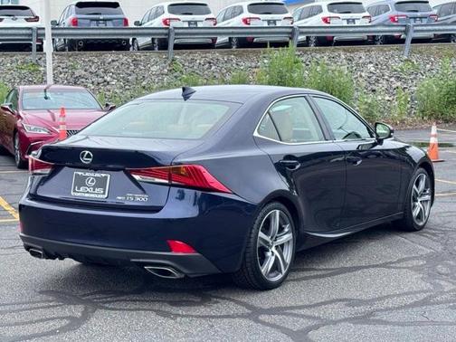 2018 Lexus IS 300 Base