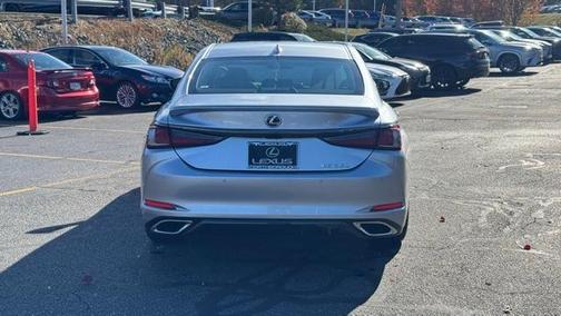 2025 Lexus ES 350 F SPORT Design