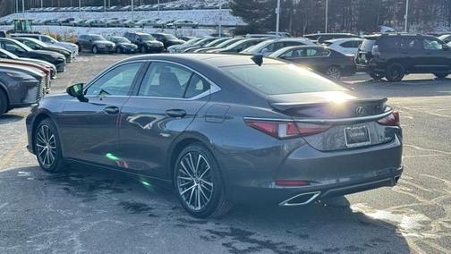 2022 Lexus ES 350 Base