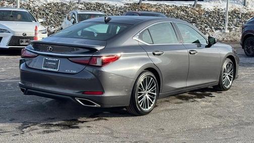 2022 Lexus ES 350 Base