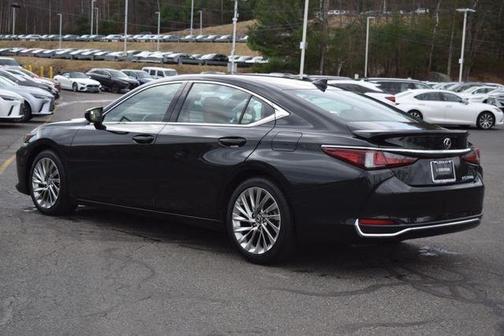 Caviar 2023 Lexus ES 300h Luxury