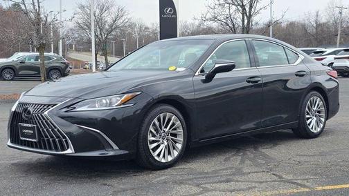 Caviar 2023 Lexus ES 300h Luxury