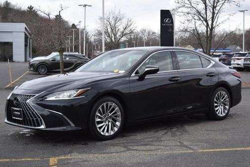 Caviar 2023 Lexus ES 300h Luxury