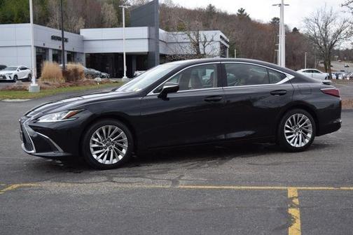 Caviar 2023 Lexus ES 300h Luxury