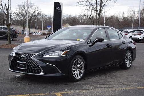 Caviar 2023 Lexus ES 300h Luxury