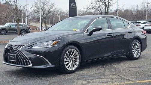 Caviar 2023 Lexus ES 300h Luxury