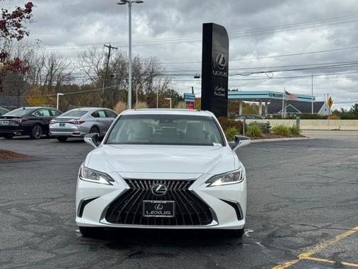 2025 Lexus ES 350 Base