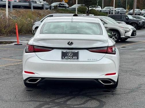 2025 Lexus ES 350 Base