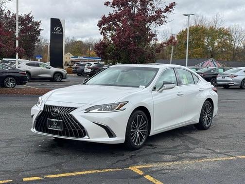 2025 Lexus ES 350 Base