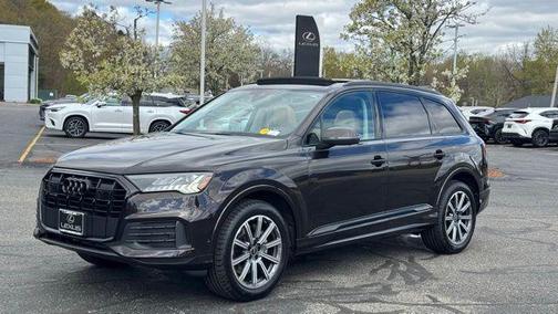 Tamarind Brown Metallic 2023 Audi Q7 45 Premium Plus