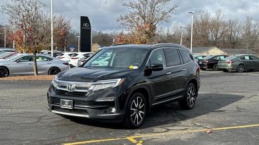 2019 Honda Pilot Touring 8-Passenger