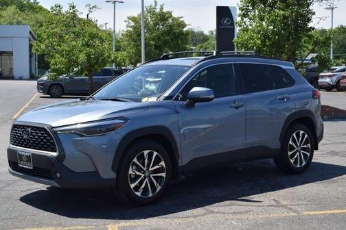 CELESTITE 2023 Toyota Corolla Cross XLE