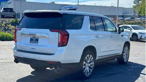 White Frost Tri-Coat 2023 GMC Yukon Denali