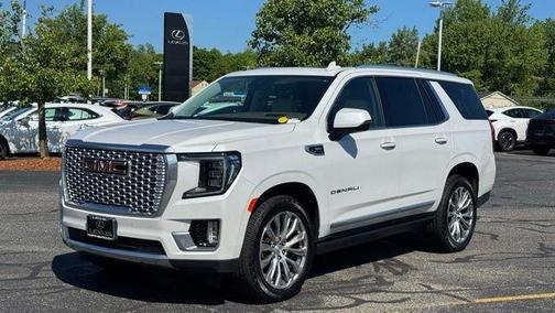 White Frost Tri-Coat 2023 GMC Yukon Denali