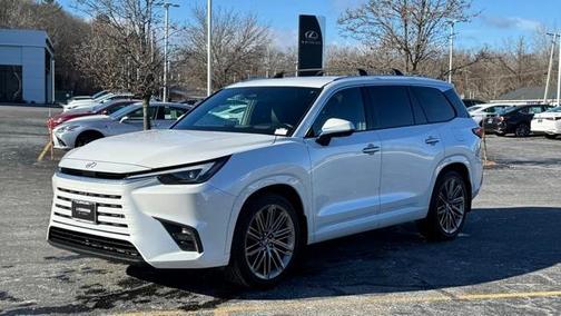 2024 Lexus TX 550h+ Luxury