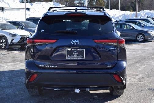 2021 Toyota Highlander Hybrid XLE